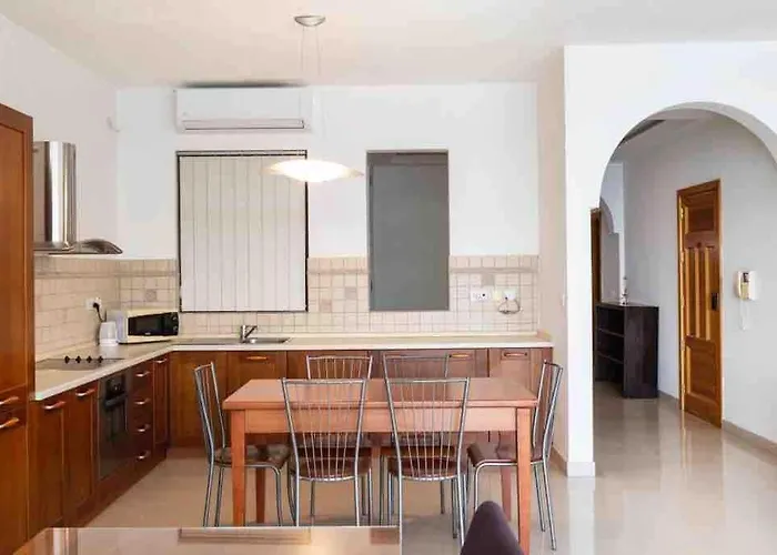 Spectacular Sea View Apt In The Heart Of Sliema